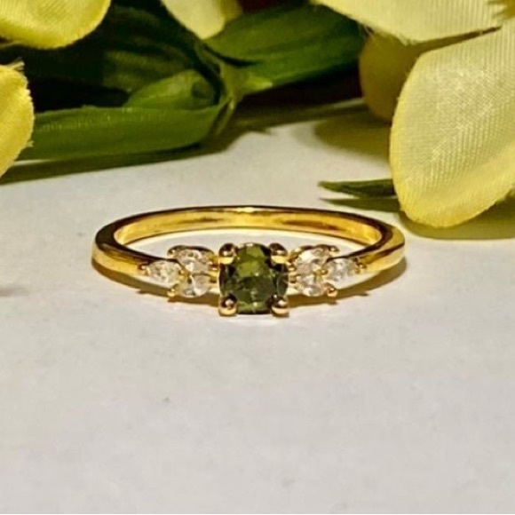 14k gf peridot diamond ring dainty gold band gemstone ring - Picture 3 of 6